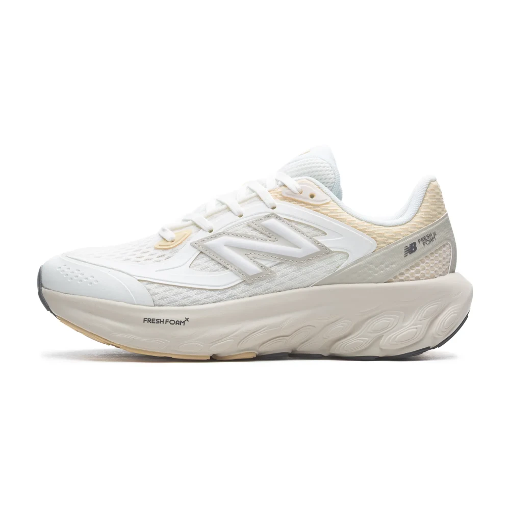 New Balance Witte Retro Sneakers met Modern Comfort Dames Schoenen