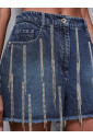 shorts-en-denim-bleu-a-taille-basse-avec-chaines-en-strass