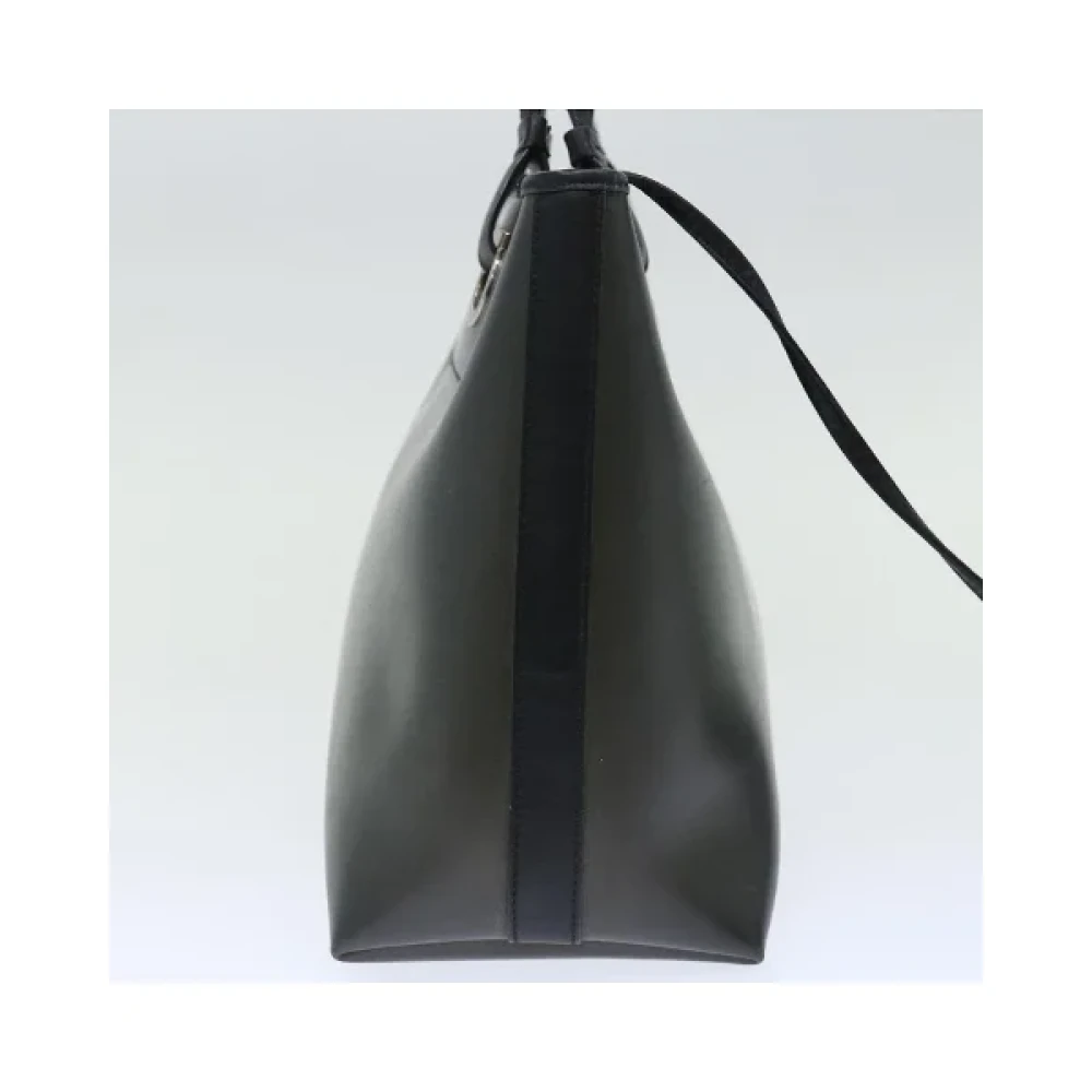 Salvatore Ferragamo Pre-owned Leather handbags Black Dames
