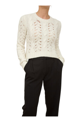 stylish-knit-top