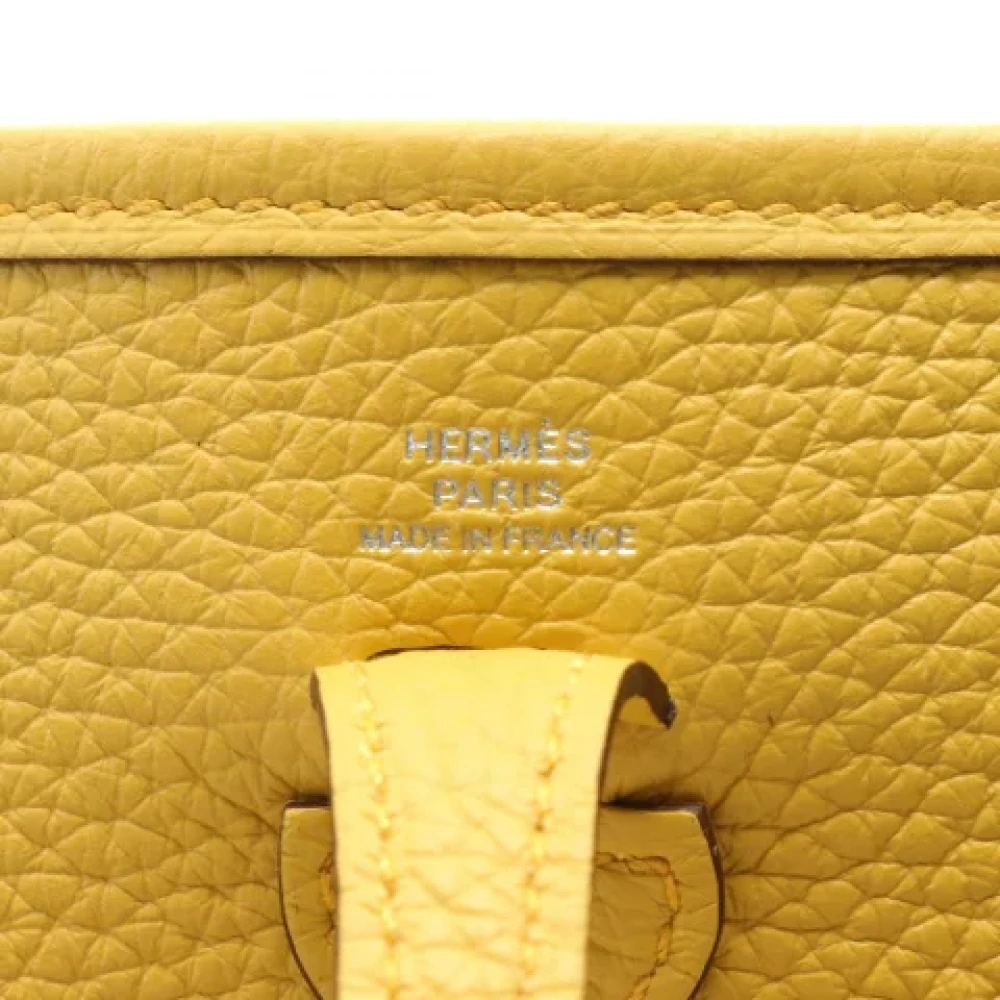 Hermès Vintage Pre-owned Leather shoulder-bags Yellow Dames