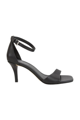 elegante-robe-noire-pour-femmes