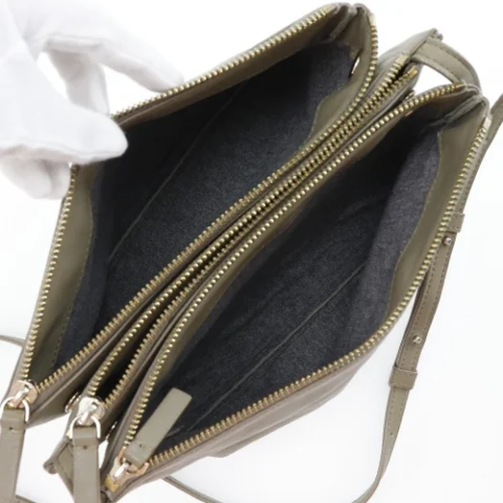 Celine Vintage Pre-owned Leather shoulder-bags Gray Dames