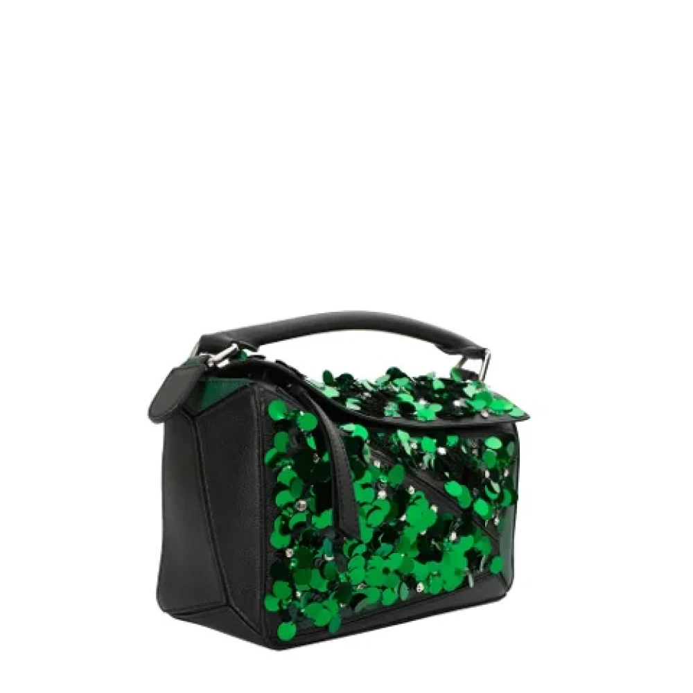 Loewe Pre-owned Fabric handbags Green Dames