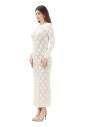 robe-longue-en-tricot-avec-broderie-etoile