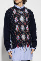 pull-en-laine-decoupe-style-universitaire