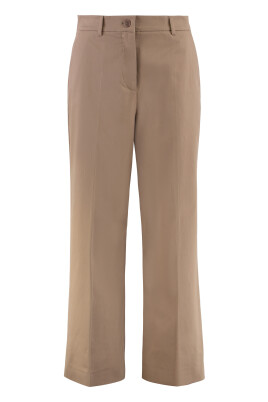 cropped-cotton-trousers-with-back-pockets