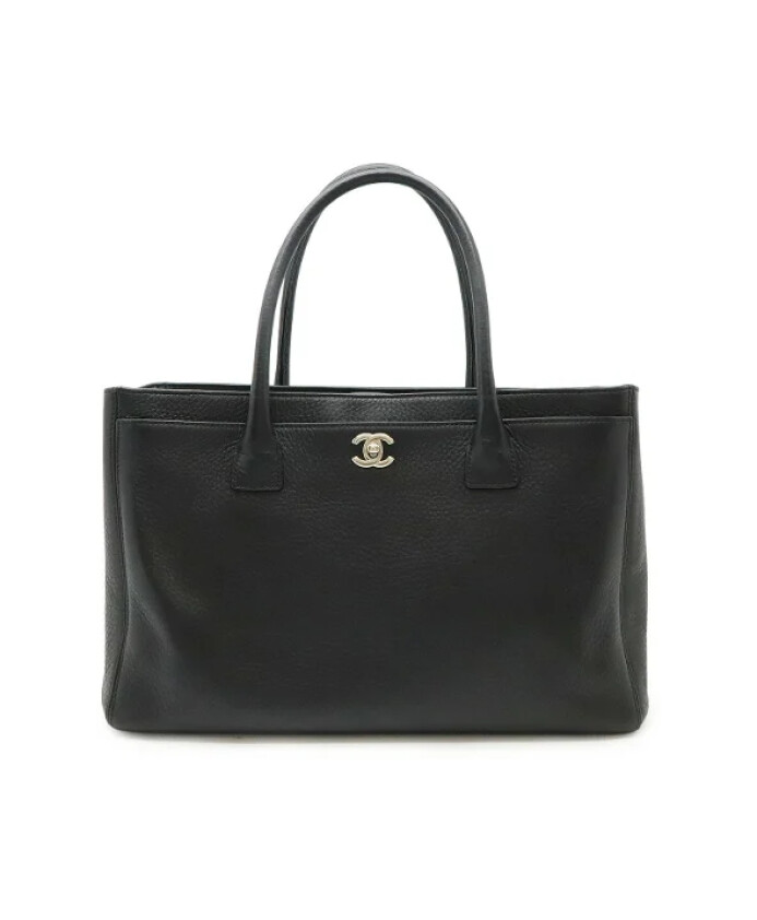 pre-owned-cuir-sacs-chanel
