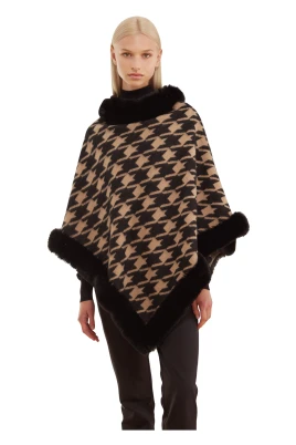 Moderiktig Poncho