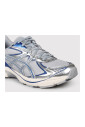 mesh-sneakers-with-gel-technology