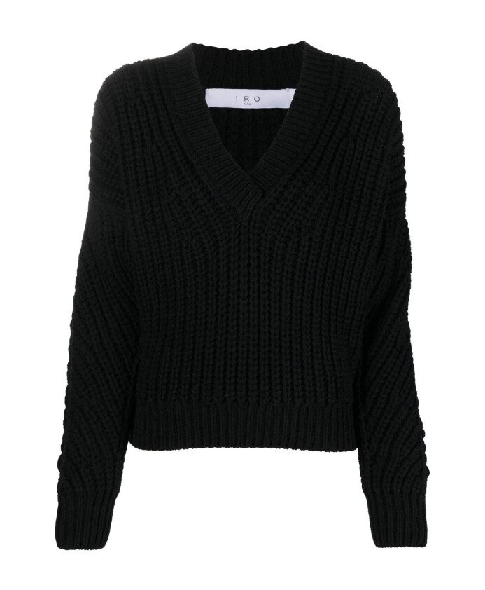 pull-decontracte-noir-en-laine