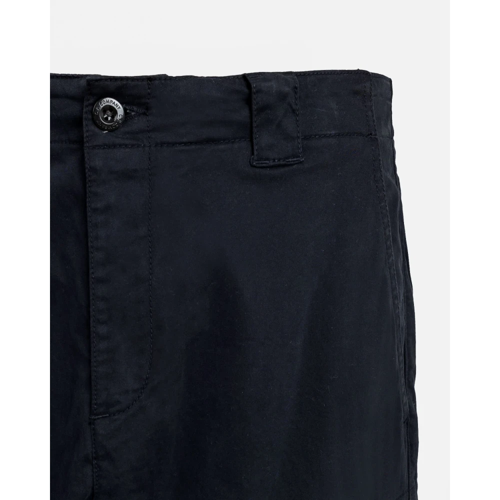 C.P. Company Zwarte broek met zakdetail en logo op het been Blue Heren
