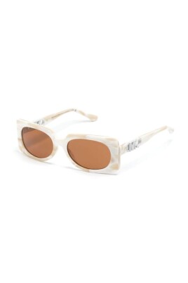 white-sunglasses-with-original-case