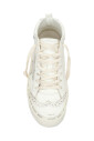 baskets-en-cuir-avec-finition-en-daim