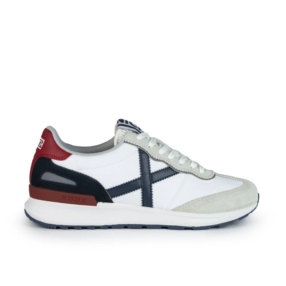 Shoes > Sneakers - - Munich - Modalova