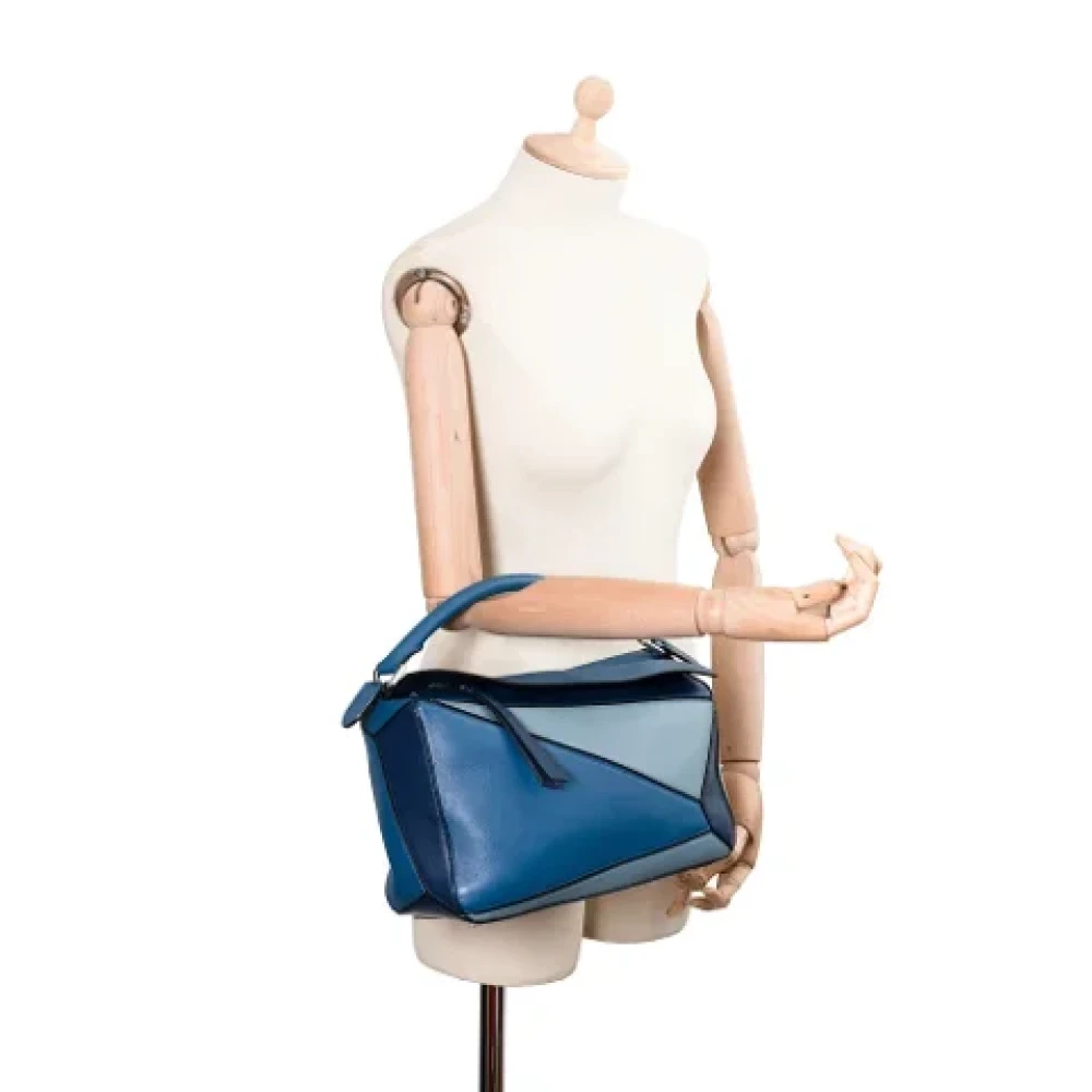 Loewe Pre-owned Leather handbags Blue Dames
