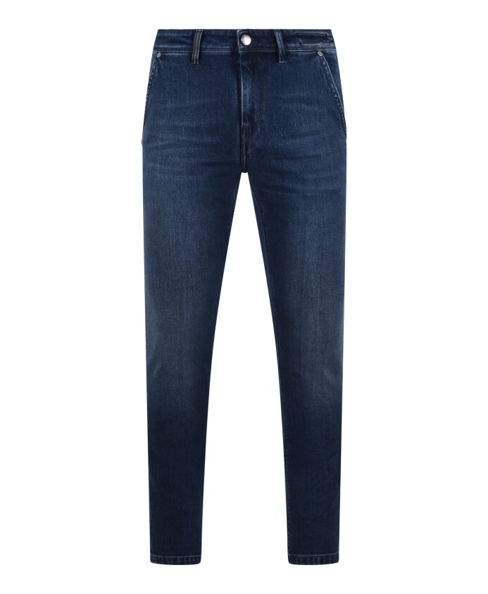 slim-fit-jeans