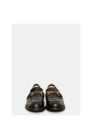 mocassin-en-cuir-noir-avec-fermoir-dore