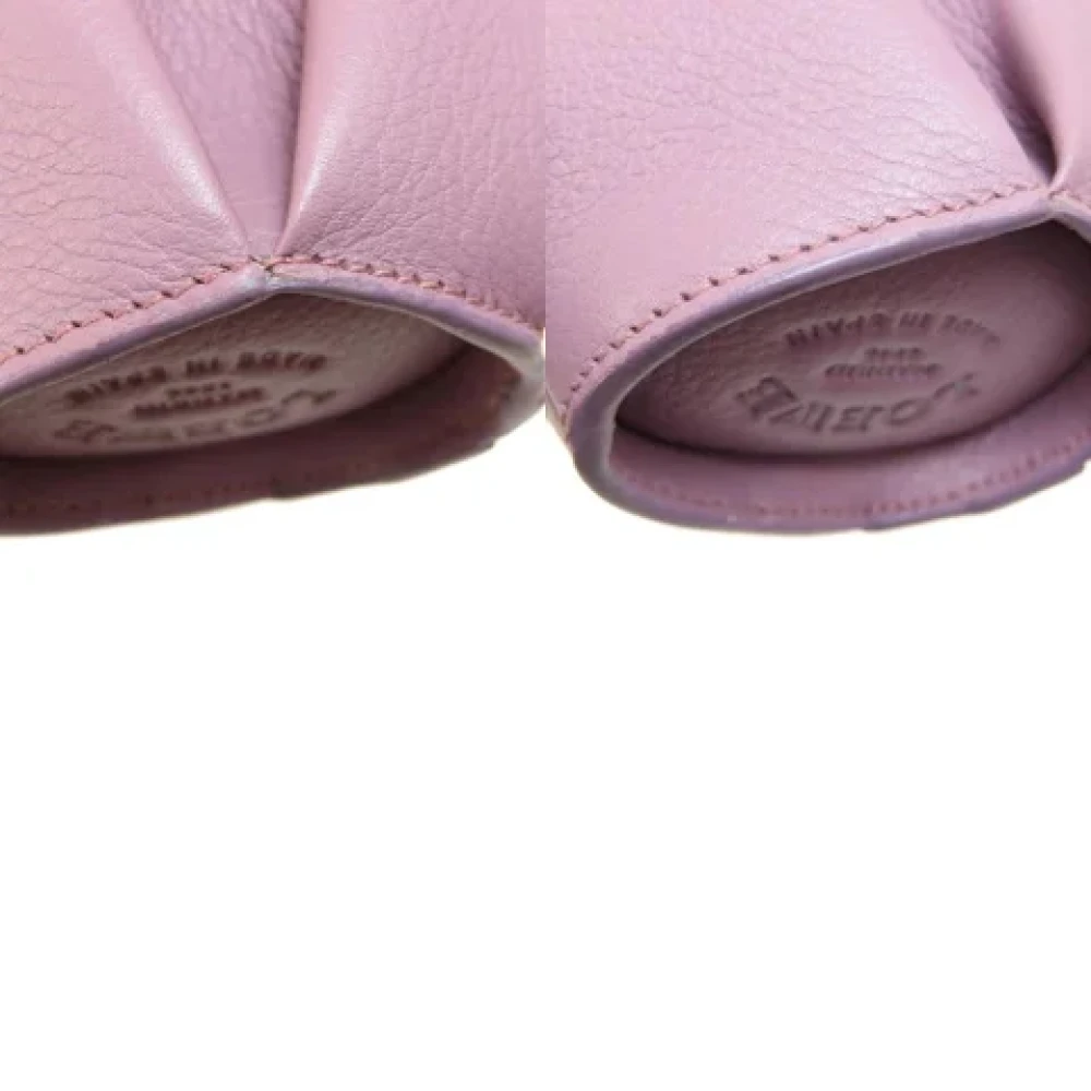 Loewe Pre-owned Leather home-office Purple Dames