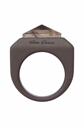 crystal-pyramid-ring