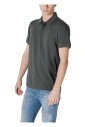 polo-vert-avec-fermeture-a-bouton