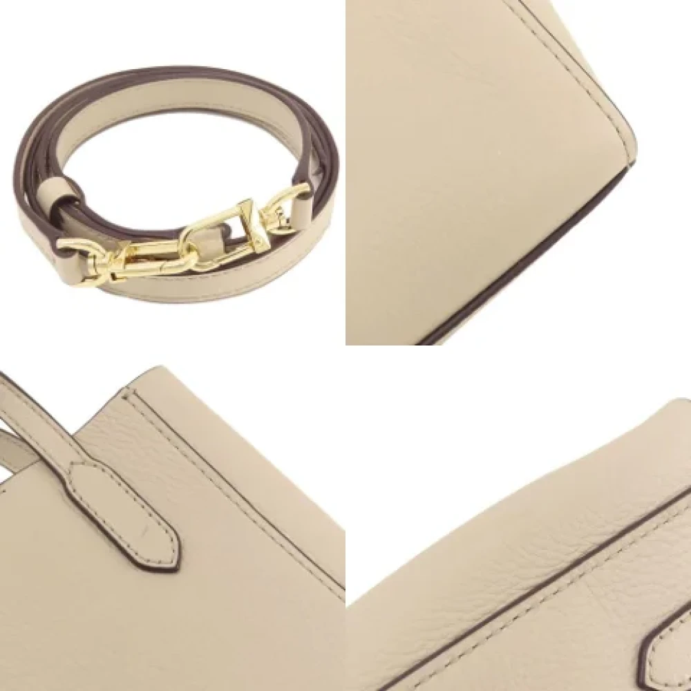 Michael Kors Pre-owned Fabric totes Beige Dames