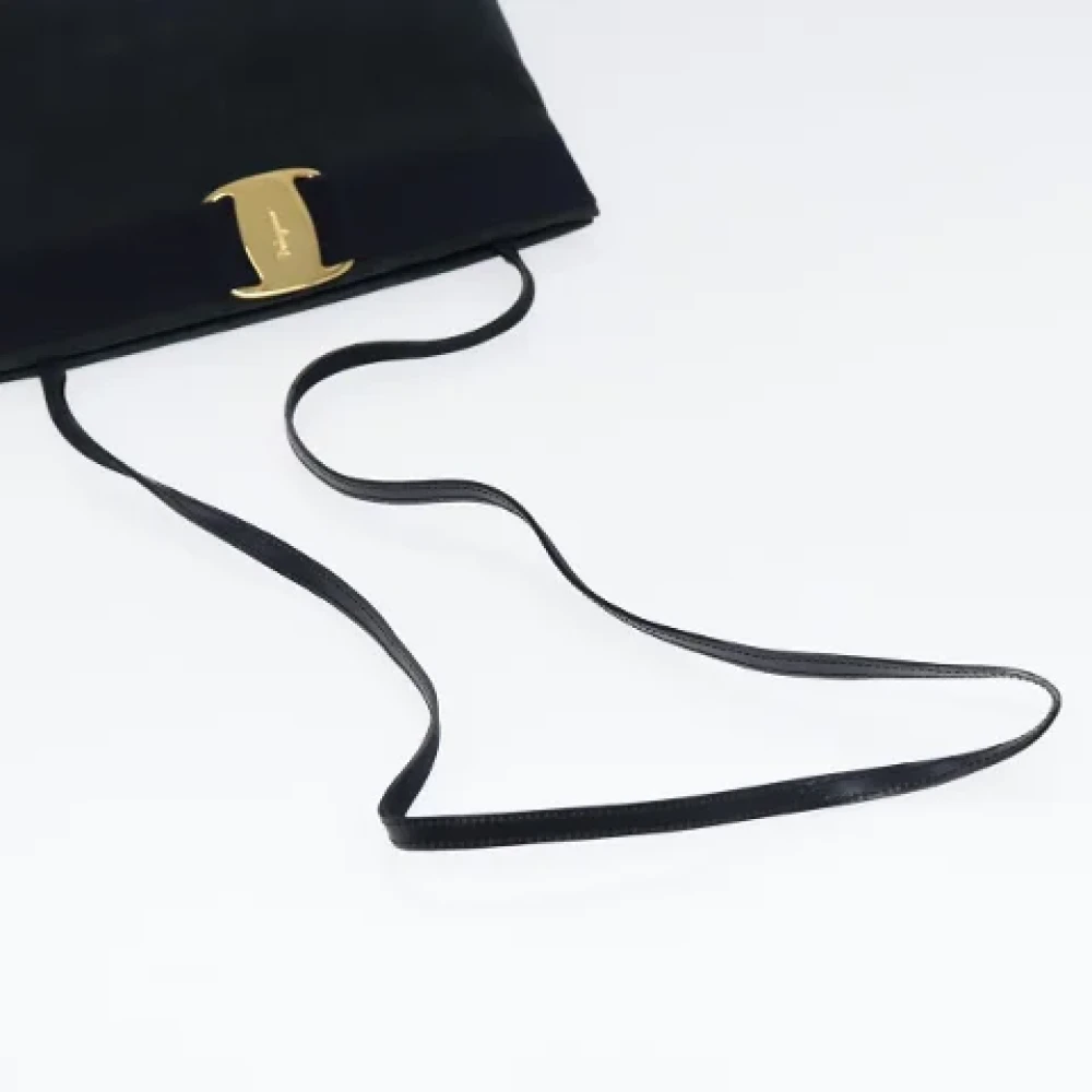 Salvatore Ferragamo Pre-owned Suede shoulder-bags Blue Dames