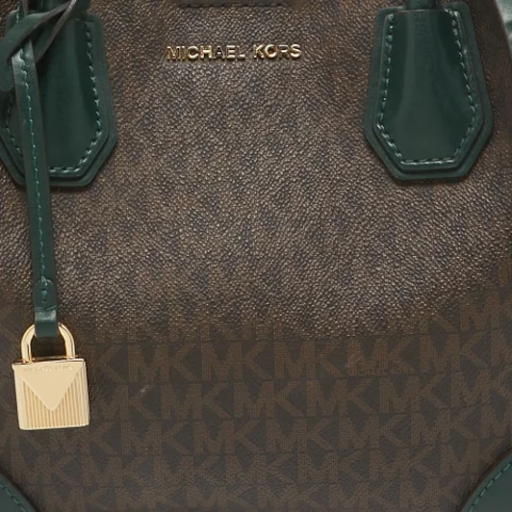 Michael Kors Pre-owned Canvas handbags Green Dames
