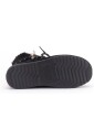 botte-en-daim-noir-avec-details-blancs