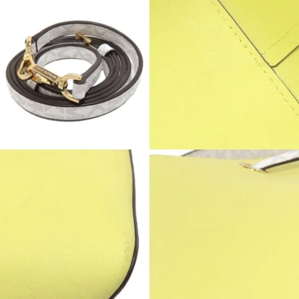 Michael Kors Pre-owned Leather handbags Yellow Dames