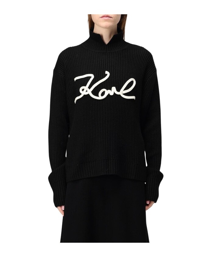 pull-en-tricot-a-col-montant