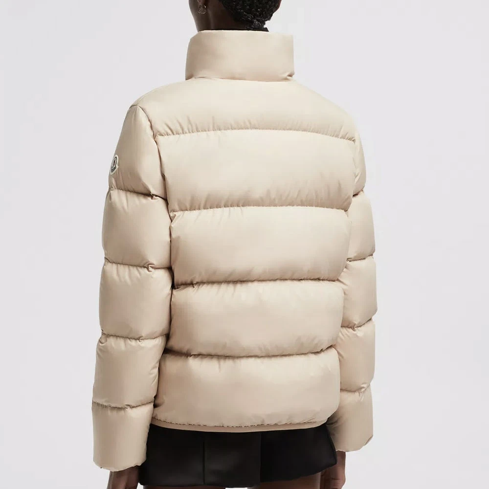 Moncler Korte Dons Puffer Jas Beige Dames