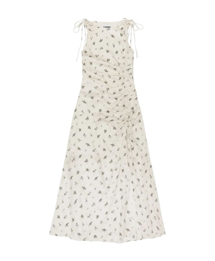 robe-longue-en-satin-rassemble