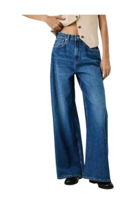 wide-leg-denim-pants