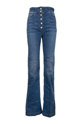 flared-jeans