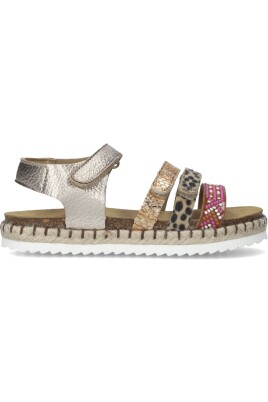 sprankelende-meisjes-sandalen-voor-zonnige-dagen