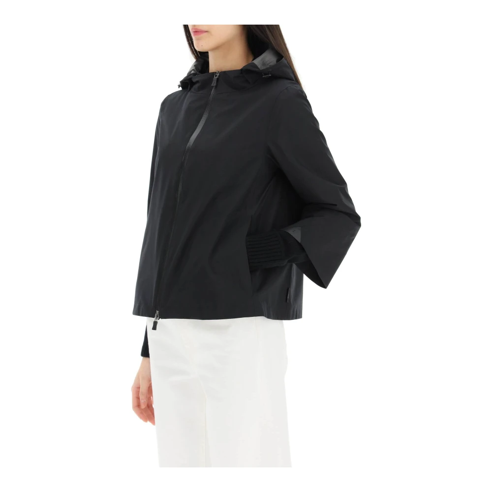 Herno Lichtgewicht Gore-Tex Jas met Capuchon Black Dames