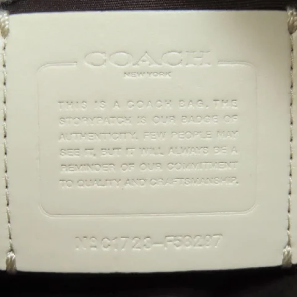 Coach Pre-owned Plastic shoulder-bags Beige Dames