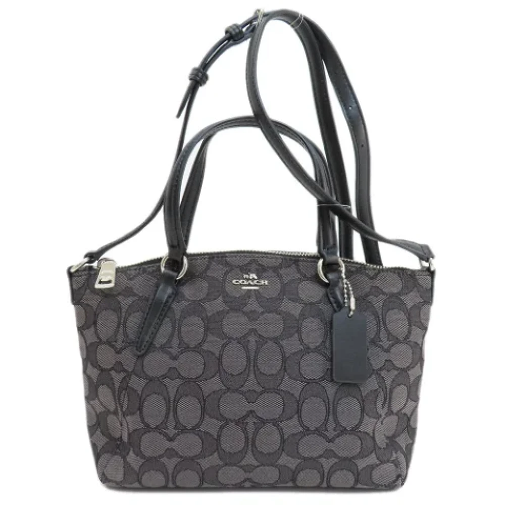 Coach Pre-owned Fabric handbags Gray Dames