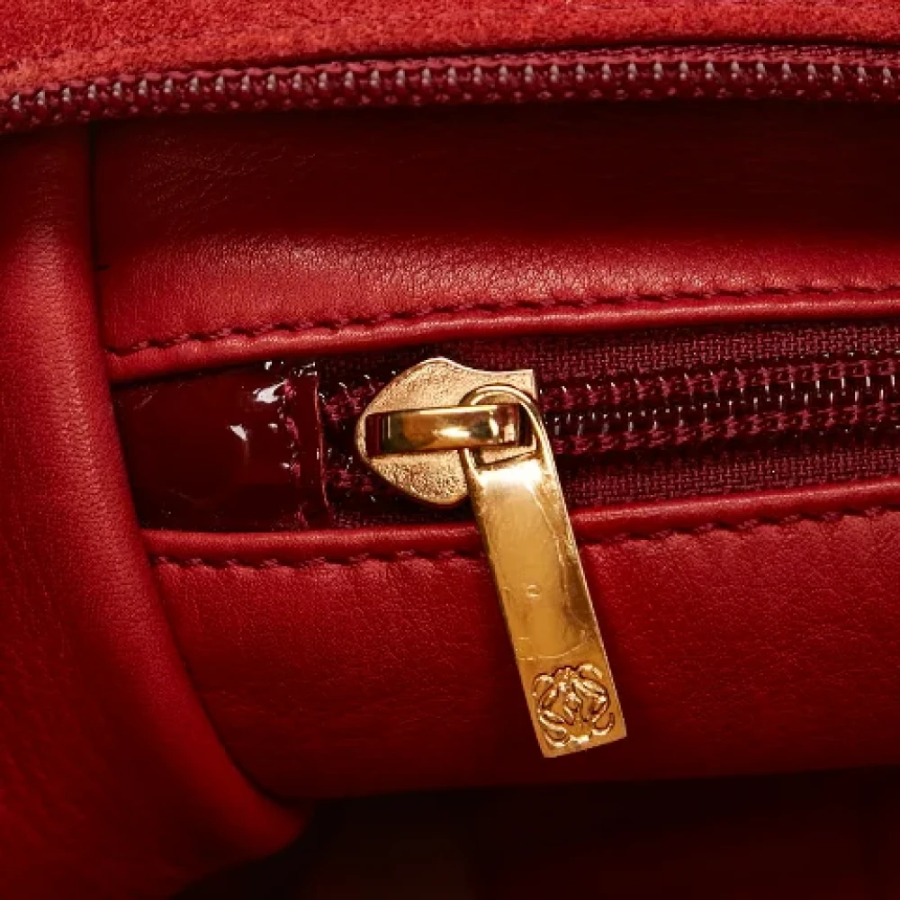 Loewe Pre-owned Suede handbags Red Dames