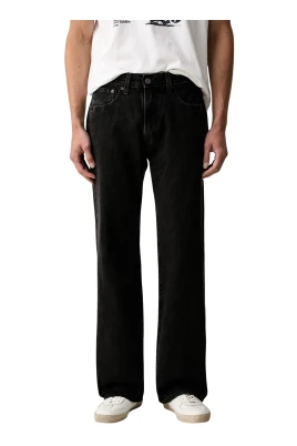 567 Relaxed Flare Jeans