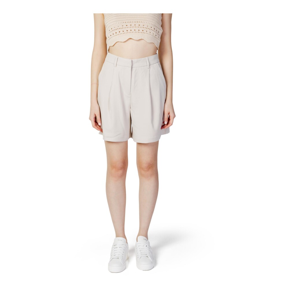 Beige hot sale shorts womens