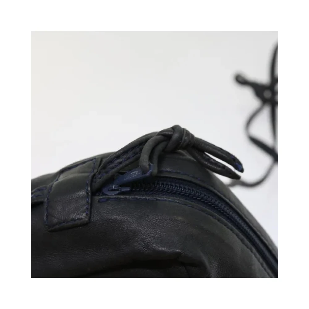 Loewe Pre-owned Leather shoulder-bags Blue Dames