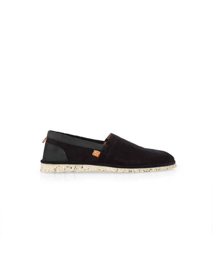 amber-slip-on-en-daim-perfore