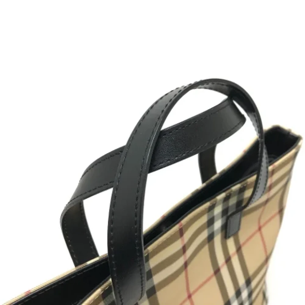 Burberry Vintage Pre-owned Fabric handbags Beige Dames