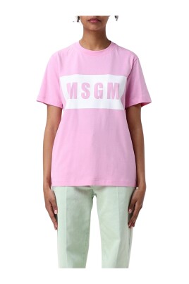 tee-shirt-noir-avec-logo-pour-femmes