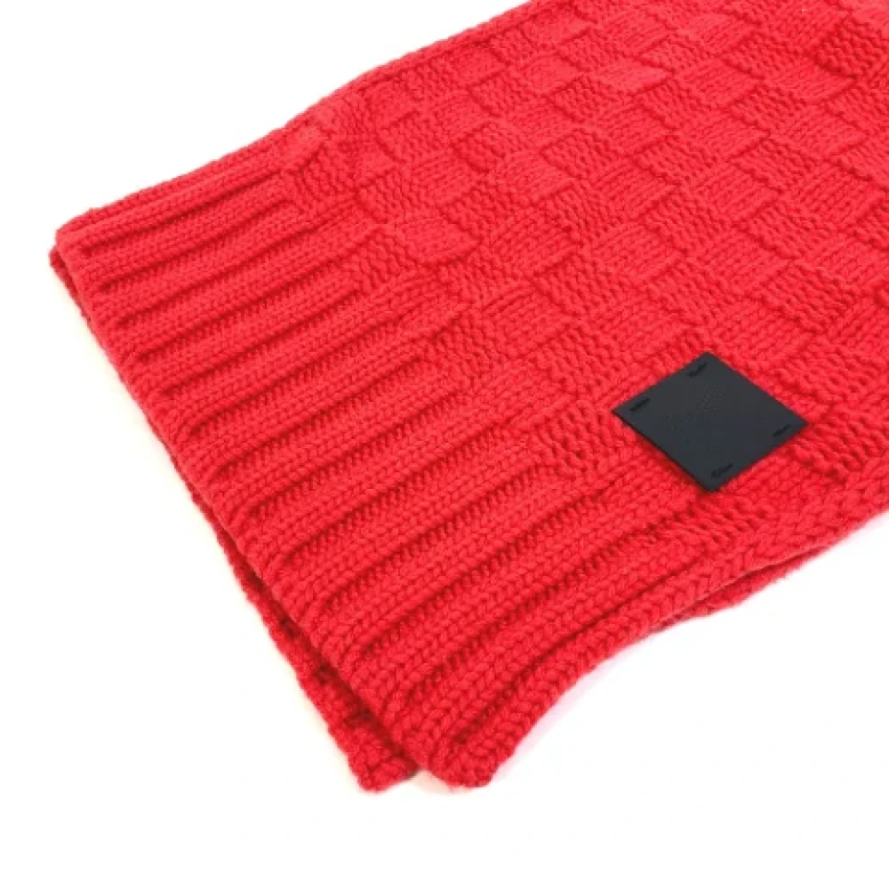 Louis Vuitton Vintage Pre-owned Cashmere scarves Red Dames