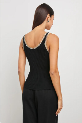 haut-noir-a-bordure-crochet-cotelee