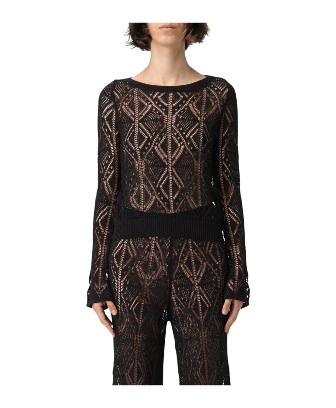 pull-en-tricot-noir-avec-details-coteles