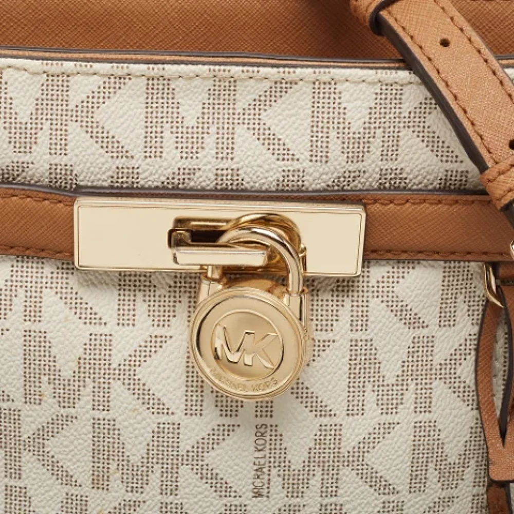 Michael Kors Pre-owned Coated canvas shoulder-bags White Dames